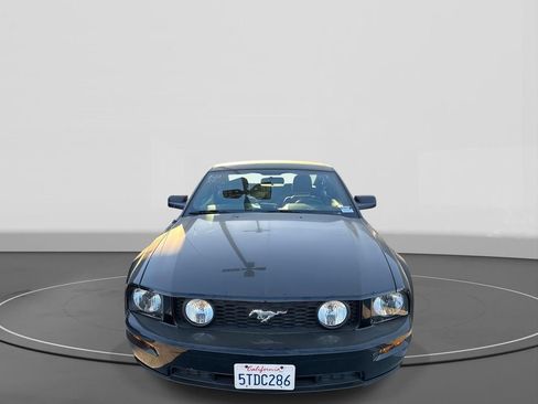 Used 2006 Ford Mustang GT image 2