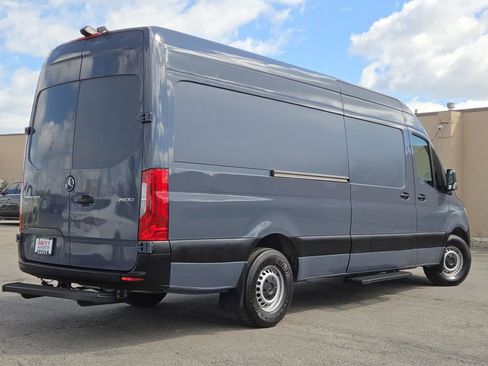 Used 2019 Mercedes-Benz Sprinter 170 image 11
