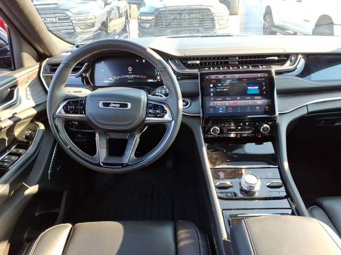 Certified 2023 Jeep Grand Cherokee Overland w/ Advanced Protech Group III AWD/4WD image 16