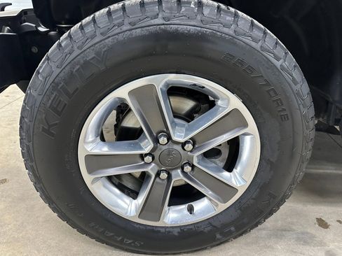 Used 2022 Jeep Wrangler Unlimited Sahara image 33