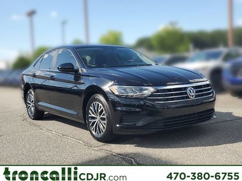 Used 2021 Volkswagen Jetta R-Line FWD image 1
