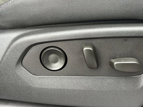 Certified 2023 Chevrolet Silverado 1500 ZR2 w/ Technology Package image 23