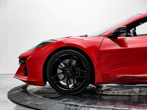 Used 2025 Chevrolet Corvette Z06 w/ Battery Protection Package image 7