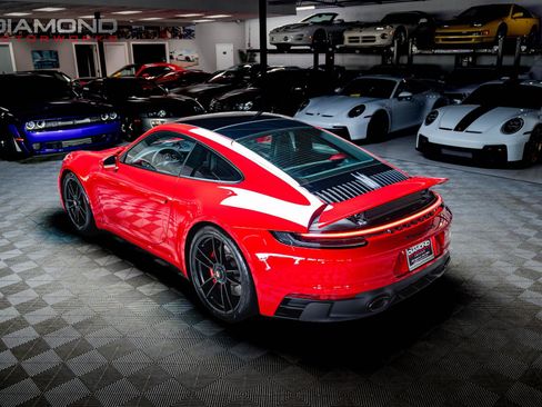 Used 2022 Porsche 911 Carrera GTS RWD image 4