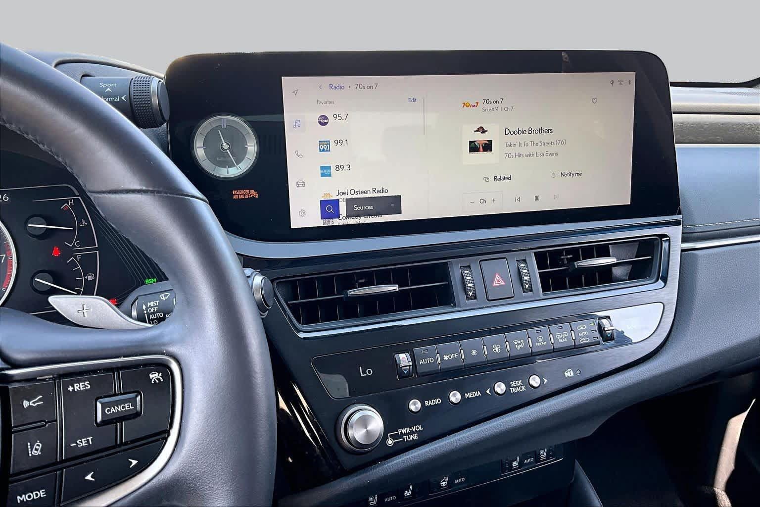 Used 2023 Lexus ES 350 w/ Premium Package FWD image 6