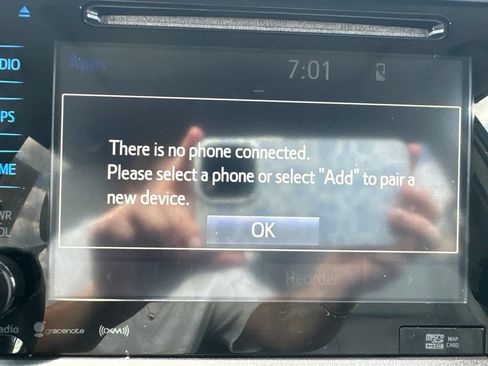 Used 2017 Toyota Sienna XLE w/ XLE Navigation Package FWD image 35