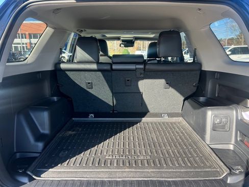 Used 2024 Toyota 4Runner TRD Off-Road Premium image 18