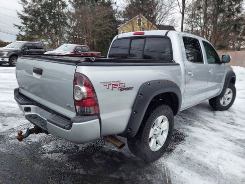 Used 2012 Toyota Tacoma 4WD Double Cab V6 MT (Natl) image 4
