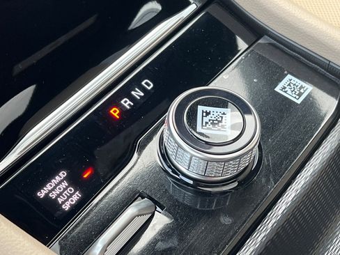 New 2025 Jeep Grand Cherokee Limited w/ Luxury Tech Group II image 20