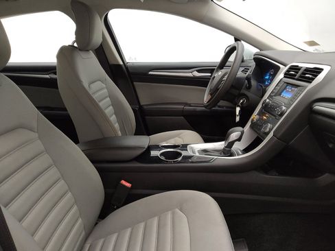 Used 2014 Ford Fusion S FWD image 21