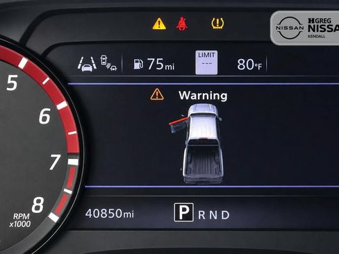 Used 2022 Nissan Frontier Pro-X RWD image 7