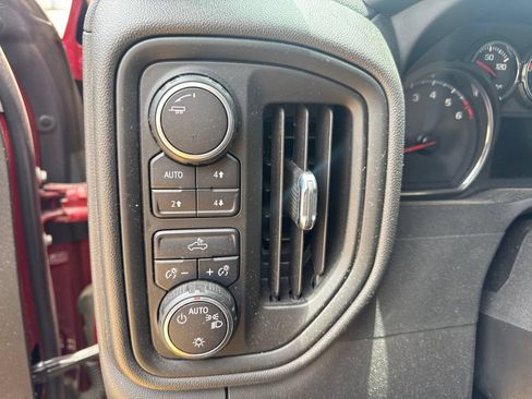 Used 2022 Chevrolet Silverado 1500 Custom Trail Boss w/ Safety Confidence Package AWD/4WD image 11