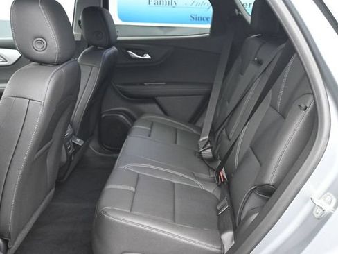 New 2026 Chevrolet Blazer LT w/ LPO, Black Sport Package FWD image 10