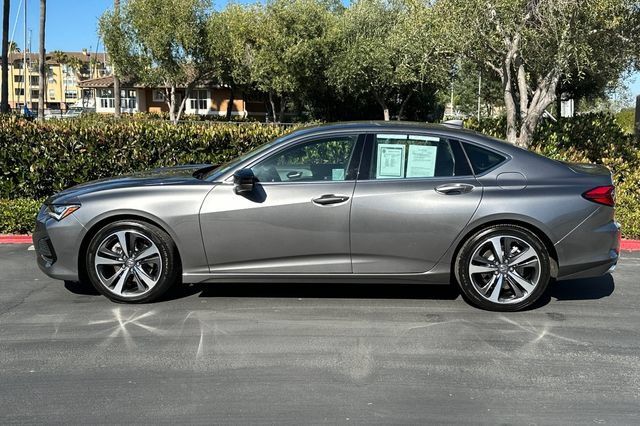 Used 2025 Acura TLX w/ Technology Package FWD image 7