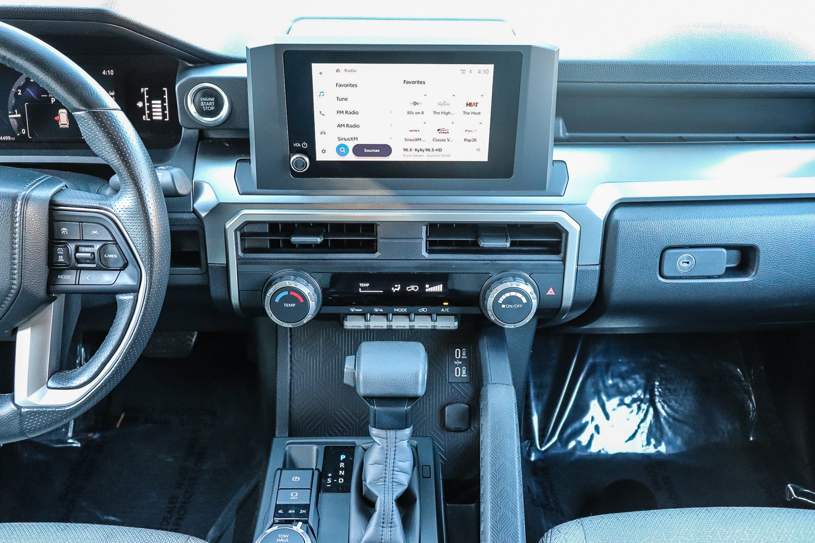 Certified 2025 Toyota 4Runner SR5 AWD/4WD image 13