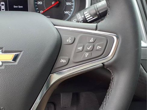 Used 2025 Chevrolet Malibu RS FWD image 17