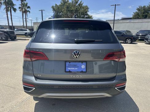 Used 2024 Volkswagen Taos SE FWD image 6