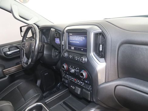 Used 2019 Chevrolet Silverado 1500 LT Trail Boss AWD/4WD image 39
