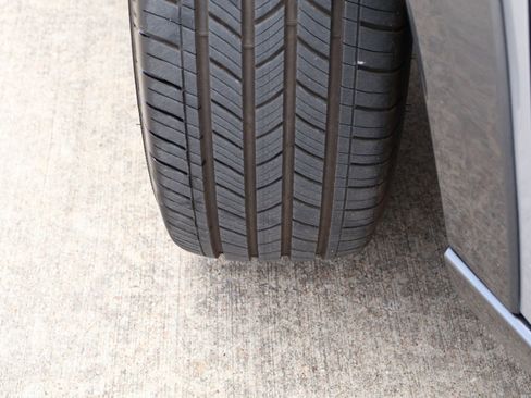 Certified 2025 Acura ADX Base image 30