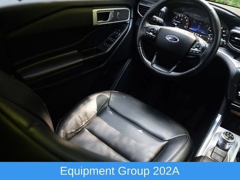 Used 2020 Ford Explorer XLT w/ Equipment Group 202A AWD/4WD image 2