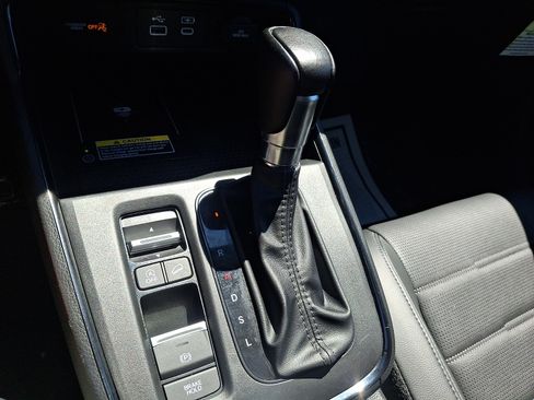 Used 2023 Honda CR-V EX-L image 15