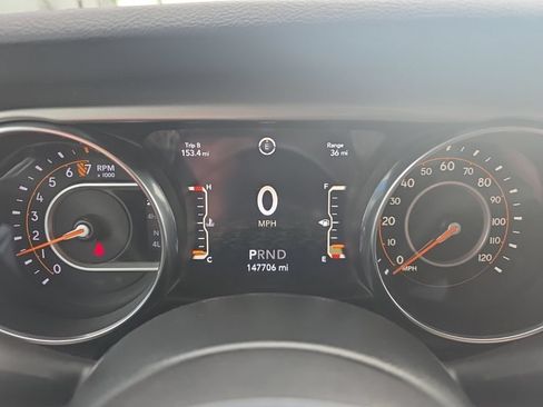 Used 2020 Jeep Gladiator Overland AWD/4WD image 27
