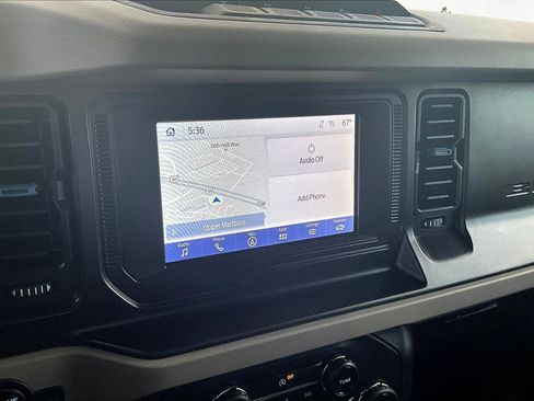 Used 2023 Ford Bronco Wildtrak image 19