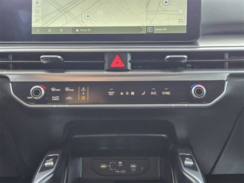 Certified 2025 Kia Sorento EX w/ EX Panoramic Sunroof Package image 21