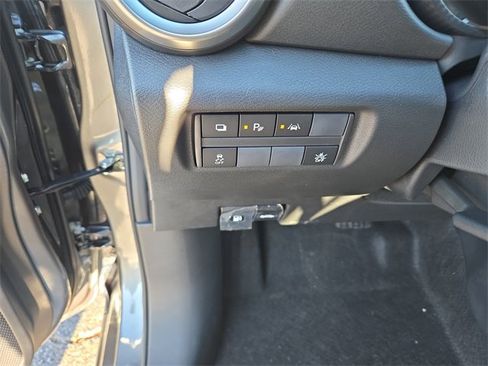 New 2025 Nissan Versa S w/ Trunk Package image 17