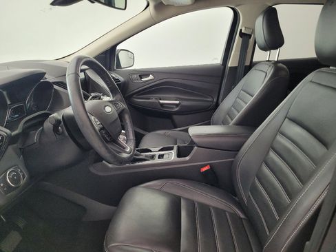 Used 2019 Ford Escape Titanium w/ U9j03 - Titanium Tow Package AWD/4WD image 17