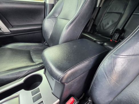 Used 2014 Toyota 4Runner Limited image 39