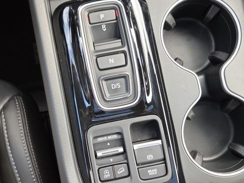 Certified 2024 Honda Pilot Touring image 38