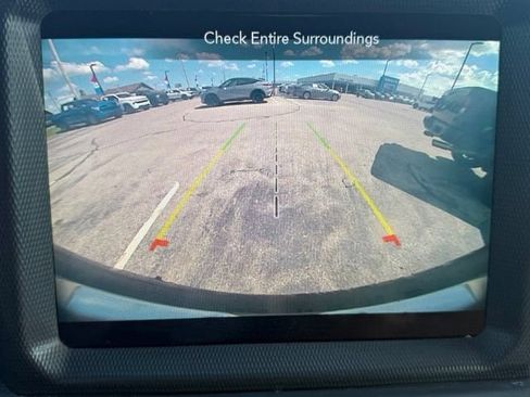 Used 2020 Jeep Wrangler Unlimited Sahara AWD/4WD image 2