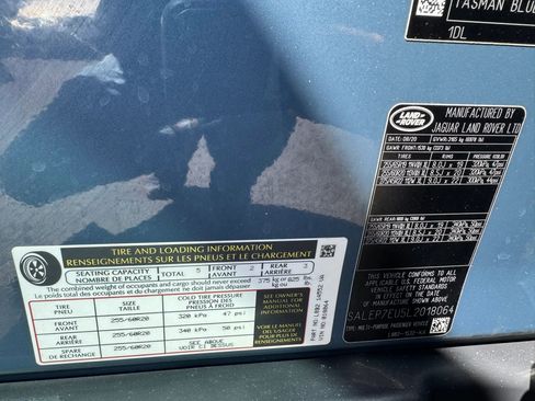 Used 2020 Land Rover Defender 110 SE image 24