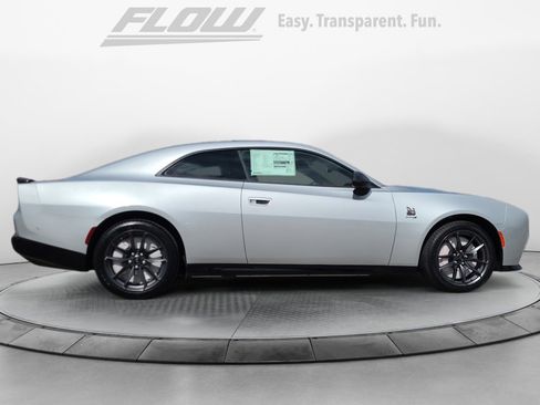 New 2024 Dodge Charger Daytona Scat Pack w/ Plus Group image 8