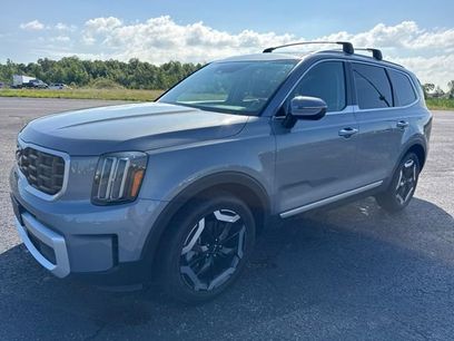 Used 2025 Kia Telluride S
