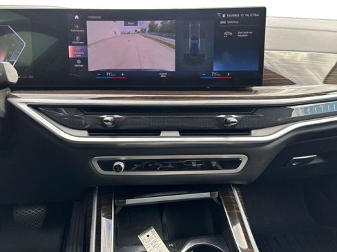 Used 2023 BMW X7 xDrive40i image 27