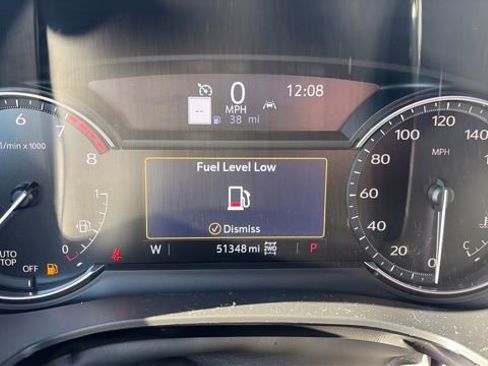 Used 2022 Cadillac XT6 Premium Luxury image 7