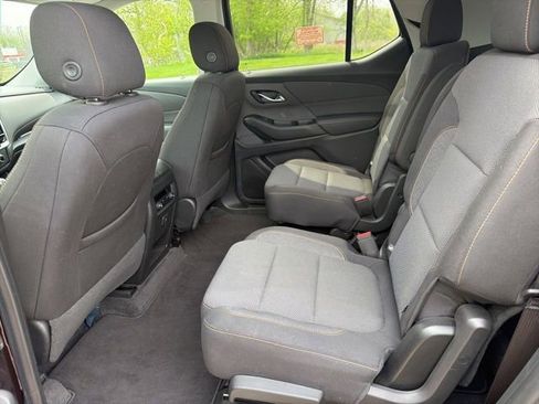 Used 2020 Chevrolet Traverse LT AWD/4WD image 6