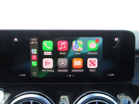 Used 2022 Mercedes-Benz EQB 300 4MATIC w/ Exclusive Package image 41