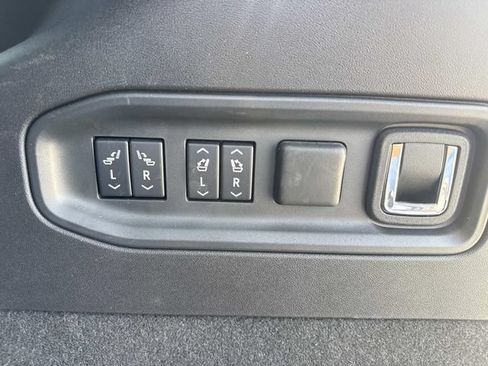 Used 2026 Cadillac Vistiq Sport w/ LPO, Floor Liner Package AWD/4WD image 14