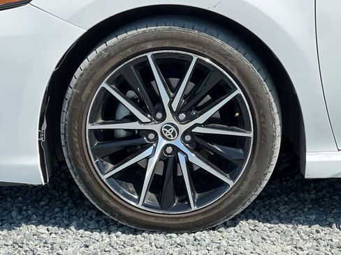 Used 2021 Toyota Camry SE FWD image 12