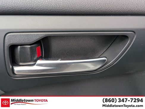 Used 2023 Toyota Highlander XSE AWD/4WD image 6