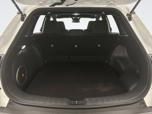Used 2024 Toyota Corolla Cross AWD Hybrid w/ Moonroof Package image 22