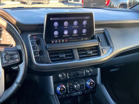 Used 2021 GMC Yukon SLT w/ SLT Luxury Plus Package image 6