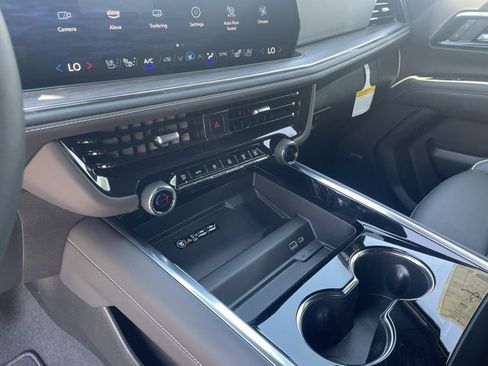 Used 2025 Chevrolet Tahoe Premier image 27