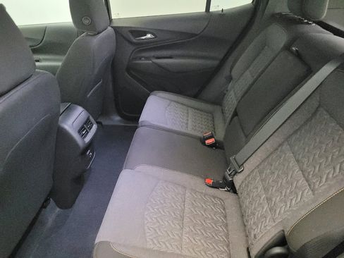 Used 2022 Chevrolet Equinox LT image 18