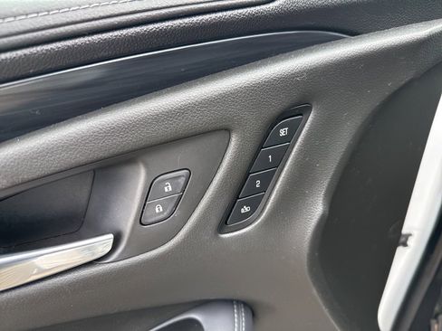 Used 2019 Buick Envision Essence image 15