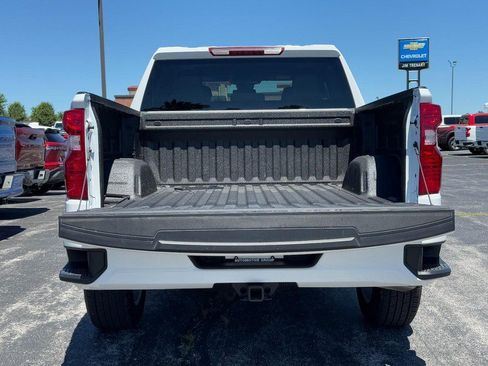 Used 2025 Chevrolet Silverado 1500 Custom AWD/4WD image 5