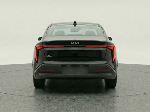 Used 2025 Kia K4 LXS image 7